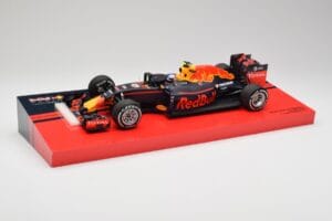 Red Bull RB12 #33 M. Verstappen Spain GP Winner 2016 Minichamps 1:18 147160533 Metaal — afbeelding 2 van 6