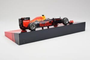 Red Bull RB12 #33 M. Verstappen Spain GP Winner 2016 Minichamps 1:18 147160533 Metaal — afbeelding 3 van 6