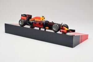 Red Bull RB12 #33 M. Verstappen Spain GP Winner 2016 Minichamps 1:18 147160533 Metaal — afbeelding 4 van 6