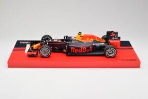 Red Bull RB12 #33 M. Verstappen Spain GP Winner 2016 Minichamps 1:18 147160533 Metaal