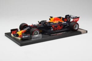 Red Bull RB15 #33 M. Verstappen Brazil GP Winner 2019 Minichamps 1:18 113191933 Metaal — afbeelding 2 van 7