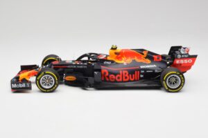 Red Bull RB15 #10 P. Gasly F1 2019 Minichamps 1:18 110190010 Metaal — afbeelding 3 van 7