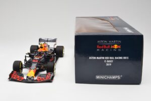 Red Bull RB15 #10 P. Gasly F1 2019 Minichamps 1:18 110190010 Metaal — afbeelding 7 van 7