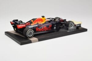 Red Bull RB16 #33 M. Verstappen Abu Dhabi GP Winner 2020 Minichamps 1:18 113201733 Metaal — afbeelding 3 van 6