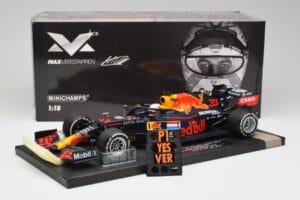 Red Bull RB16 #33 M. Verstappen Abu Dhabi GP Winner 2020 Minichamps 1:18 113201733 Metaal — afbeelding 6 van 6