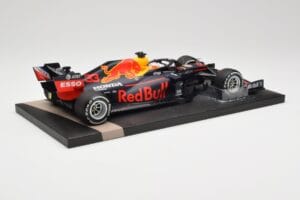 Red Bull RB16 #33 M. Verstappen Red Bull Racing 70th Anniversary GP Winner 2020 Minichamps 1:18 113200533-M1 Hars — afbeelding 3 van 7