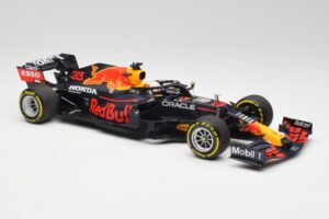 Red Bull RB16B #33 M. Verstappen Emilia Romagna GP Winner Mid Race Tyres 2021 Minichamps 1:18 110210133 Metaal — afbeelding 4 van 7