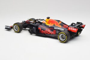 Red Bull RB16B #33 M. Verstappen Emilia Romagna GP Winner Mid Race Tyres 2021 Minichamps 1:18 110210133 Metaal — afbeelding 5 van 7