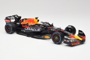 Red Bull RB18 #1 M. Verstappen Monaco GP 3rd Wet 2022 Minichamps 1:18 110220701 Metaal — afbeelding 4 van 7