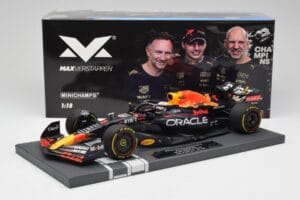 Red Bull RB18 Oracle #1 M. Verstappen US GP 2022 Winner Minichamps 1:18 113221901 Hars — afbeelding 7 van 7
