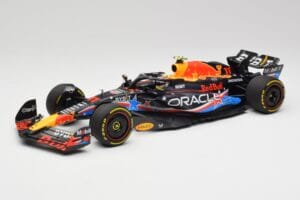 Red Bull RB19 #1 M. Verstappen Austin GP Winner 2023 Minichamps 1:18 110231901 Metaal