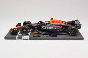 Red Bull RB19 Oracle #1 M. Verstappen Bahrain GP 2023 Winner Minichamps 1:18 113230201 Hars
