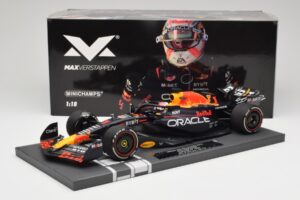 Red Bull RB19 Oracle #1 M. Verstappen Bahrain GP 2023 Winner Minichamps 1:18 113230201 Hars — afbeelding 7 van 7