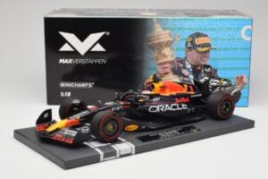 Red Bull RB19 Oracle #1 M. Verstappen British GP 2023 Winner Minichamps 1:18 113231101 Hars — afbeelding 7 van 7