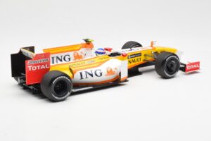 Renault F1 Team R29 #10 R. Grosjean F1 2009 Minichamps 1:18 150090108 Metaal — afbeelding 2 van 6