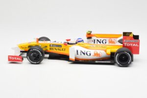 Renault F1 Team R29 #10 R. Grosjean F1 2009 Minichamps 1:18 150090108 Metaal — afbeelding 3 van 6