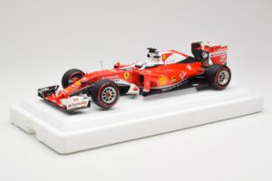 Scuderia Ferrari SF16-H #5 S. Vettel Italian GP 2016 BBR 1:18 BBR181625 Metaal