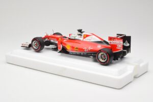 Scuderia Ferrari SF16-H #5 S. Vettel Italian GP 2016 BBR 1:18 BBR181625 Metaal — afbeelding 5 van 7