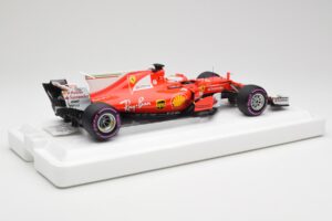 Scuderia Ferrari SF70H #5 S. Vettel Winner Australian GP 2017 BBR 1:18 BBR181705 Metaal — afbeelding 2 van 7