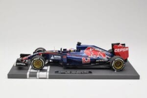 Scuderia Toro Rosso STR10 Renault #33 M. Verstappen Australian GP 2015 Minichamps 1:18 117150033 Hars
