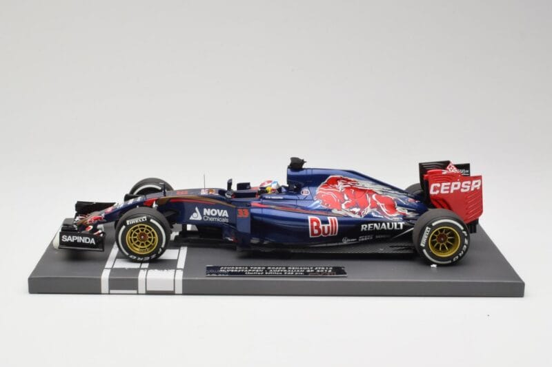 Scuderia Toro Rosso STR10 Renault #33 M. Verstappen Australian GP 2015 Minichamps 1:18 117150033 Hars