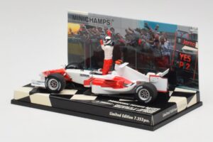 Toyota TF105 #16 J. Trulli Malaysia GP Podium 2005 Minichamps 1:43 400050116 Metaal — afbeelding 3 van 4