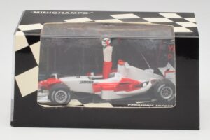 Toyota TF105 #16 J. Trulli Malaysia GP Podium 2005 Minichamps 1:43 400050116 Metaal — afbeelding 4 van 4