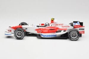 Toyota TF107 #12 J. Trulli F1 Launch Livery 2007 Minichamps 1:18 AM601321 Metaal — afbeelding 3 van 6