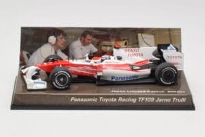 Toyota TF109 Panasonic Toyota Racing #9 J. Trulli F1 2009 Minichamps 1:43 AM62130 Metaal