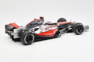 McLaren MP4-22 Mercedes #1 F. Alonso Showcar 2007 Minichamps 1:18 533071871 Metaal — afbeelding 2 van 6