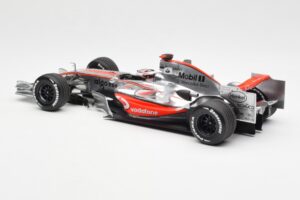 McLaren MP4-22 Mercedes #1 F. Alonso Showcar 2007 Minichamps 1:18 533071871 Metaal — afbeelding 5 van 6