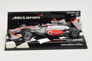 Vodafone McLaren Mercedes MP4-25 J. Button F1 Showcar 2010 Minichamps 1:43 530104371 Metaal