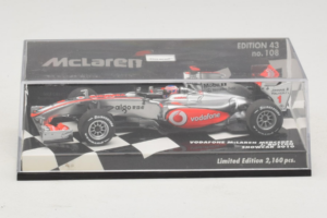 Vodafone McLaren Mercedes MP4-25 J. Button F1 Showcar 2010 Minichamps 1:43 530104371 Metaal — afbeelding 5 van 5