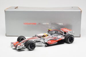 McLaren MP4-22 Mercedes #2 L. Hamilton 2007 Dealer Edition Minichamps 1:18 530071802 Metaal — afbeelding 6 van 6