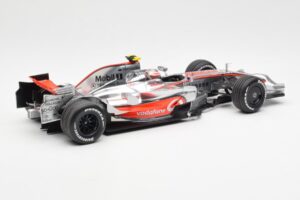 McLaren MP4-23 Mercedes #23 H. Kovalainen 2008 Minichamps 1:18 530081823 Metaal — afbeelding 2 van 6