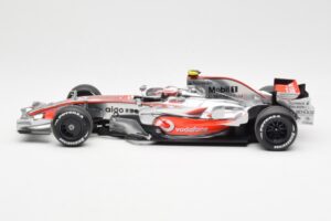 McLaren MP4-23 Mercedes #23 H. Kovalainen 2008 Minichamps 1:18 530081823 Metaal — afbeelding 3 van 6