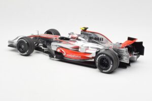McLaren MP4-23 Mercedes #23 H. Kovalainen 2008 Minichamps 1:18 530081823 Metaal — afbeelding 5 van 6