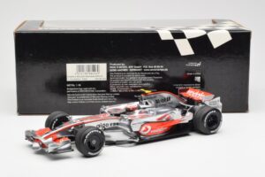 McLaren MP4-23 Mercedes #23 H. Kovalainen 2008 Minichamps 1:18 530081823 Metaal — afbeelding 6 van 6