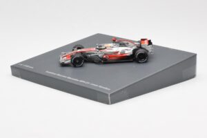 McLaren MP4-23 Mercedes #22 L. Hamilton F1 World Champion 2008 Minichamps 1:43 B66962422 Metaal — afbeelding 2 van 4