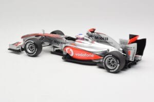 McLaren MP4-25 Vodafone #1 J. Button F1 2010 Minichamps 1:18 530101871-R1 Metaal — afbeelding 5 van 7