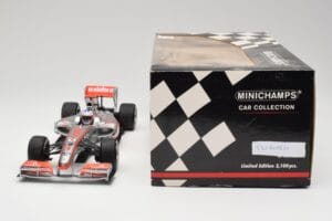 McLaren MP4-25 Vodafone #1 J. Button F1 2010 Minichamps 1:18 530101871-R1 Metaal — afbeelding 6 van 7