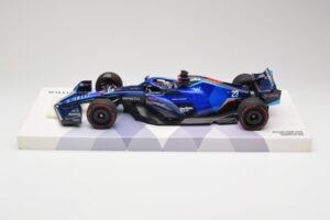 Williams FW44 Mercedes #23 A. Albon Bahrain GP 2022 Case Edition Minichamps 1:18 147220123 Hars