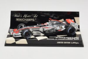 Dallara F303 N. Piquet British F3 Championship 2003 Minichamps 1:43 400030333 Metaal
