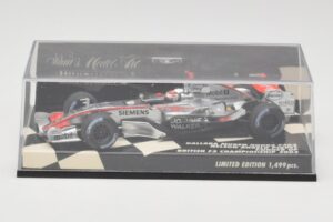 Dallara F303 N. Piquet British F3 Championship 2003 Minichamps 1:43 400030333 Metaal — afbeelding 5 van 5