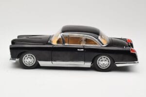 Facel Vega HK500 Zwart Sun Star 1:18 3751 Metaal — afbeelding 4 van 8