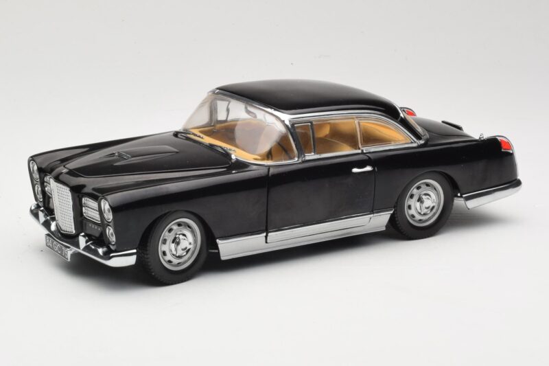 Facel Vega HK500 Zwart Sun Star 1:18 3751 Metaal