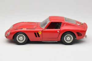 Ferrari 250 GTO Rood Bburago 1:18 B003 Metaal — afbeelding 4 van 8