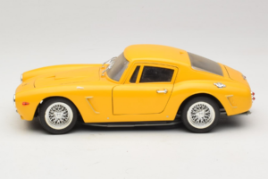 Ferrari 250 GT Berlinetta Geel Jouef Evolution 1:18 301200 Metaal — afbeelding 4 van 8