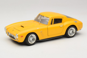 Ferrari 250 GT Berlinetta Geel Jouef Evolution 1:18 301200 Metaal