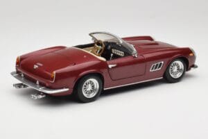 Ferrari 250 GT California Spider LWB Donkerrood Hot Wheels 1:18 25727 Metaal — afbeelding 3 van 8